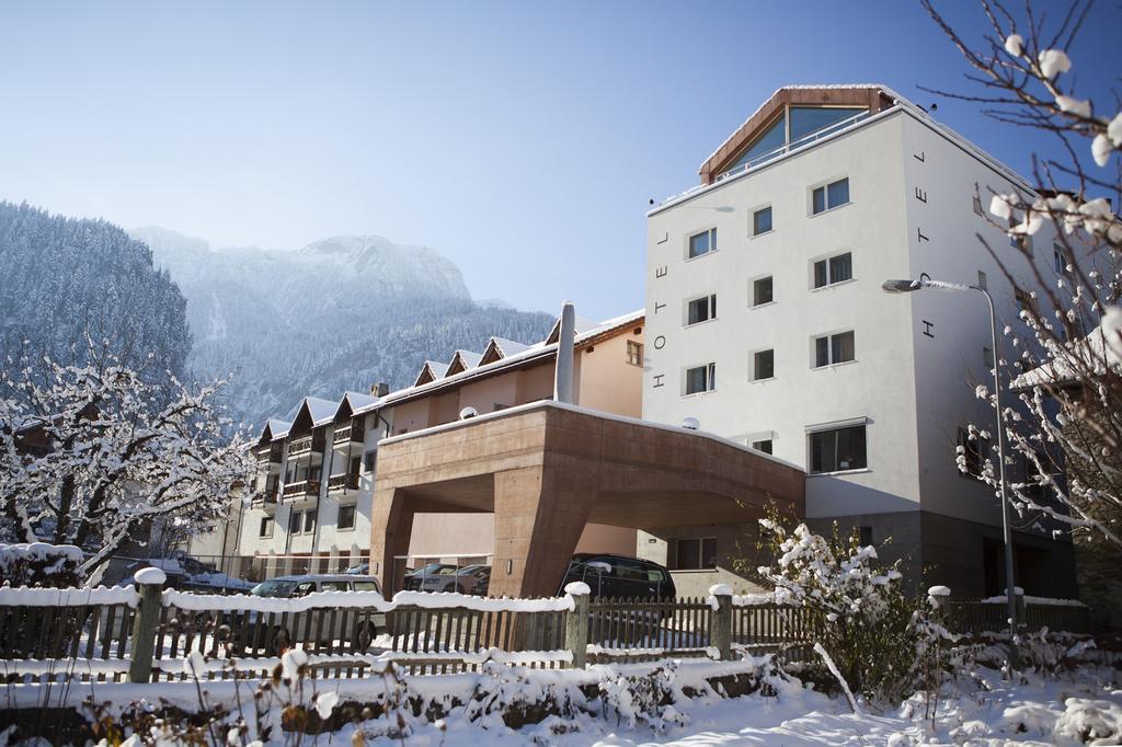 Hotel Weiss Kreuz Thusis Exterior foto